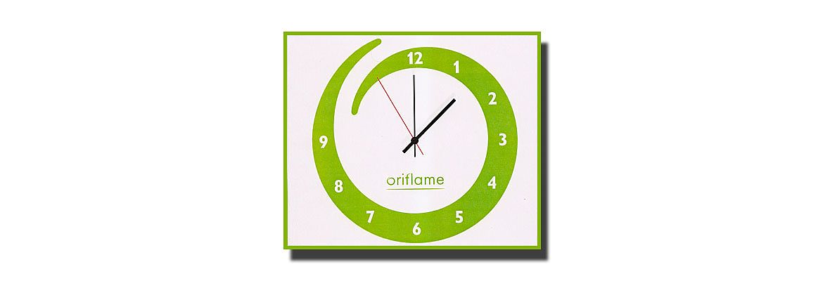 Часы с логотипом для &Prime;Oriflame&Prime;